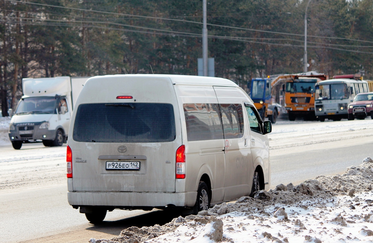 Кемеровская область - Кузбасс, Toyota HiAce KDH223L № Р 926 ЕО 142