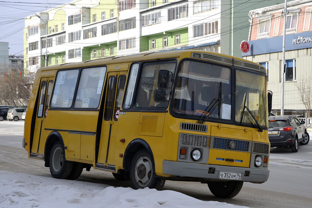 Sahas Republika (Jakutija), PAZ-32054-60 № Е 352 КМ 14