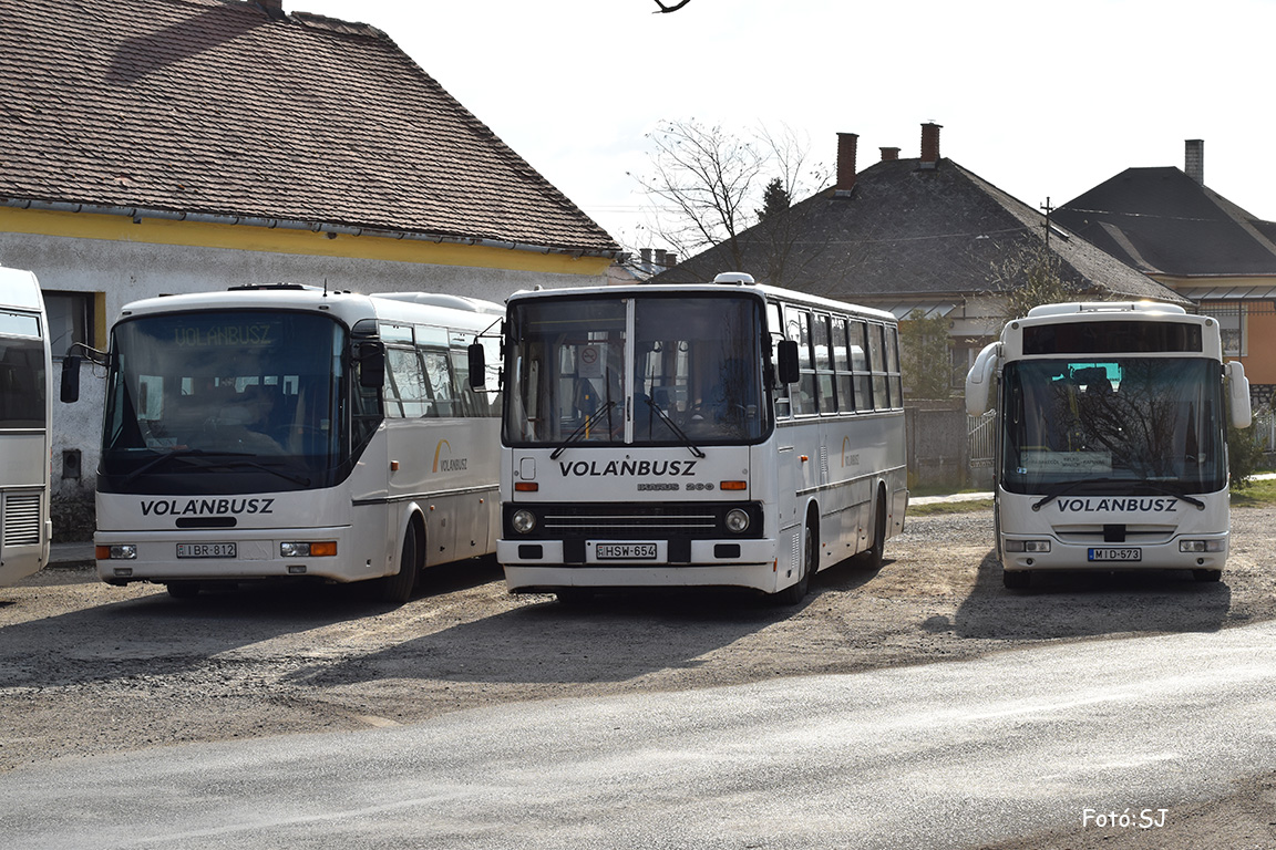 Венгрия, Kravtex Credo IC 11 № IBR-812; Венгрия, Ikarus 260.20M № HSW-654; Венгрия, Kravtex Credo EN 12 № MID-573 Венгрия, Kravtex Credo IC 11 № IBR-812; Венгрия, Ikarus 260.20M № HSW-654; Венгрия, Kravtex Credo EN 12 № MID-573