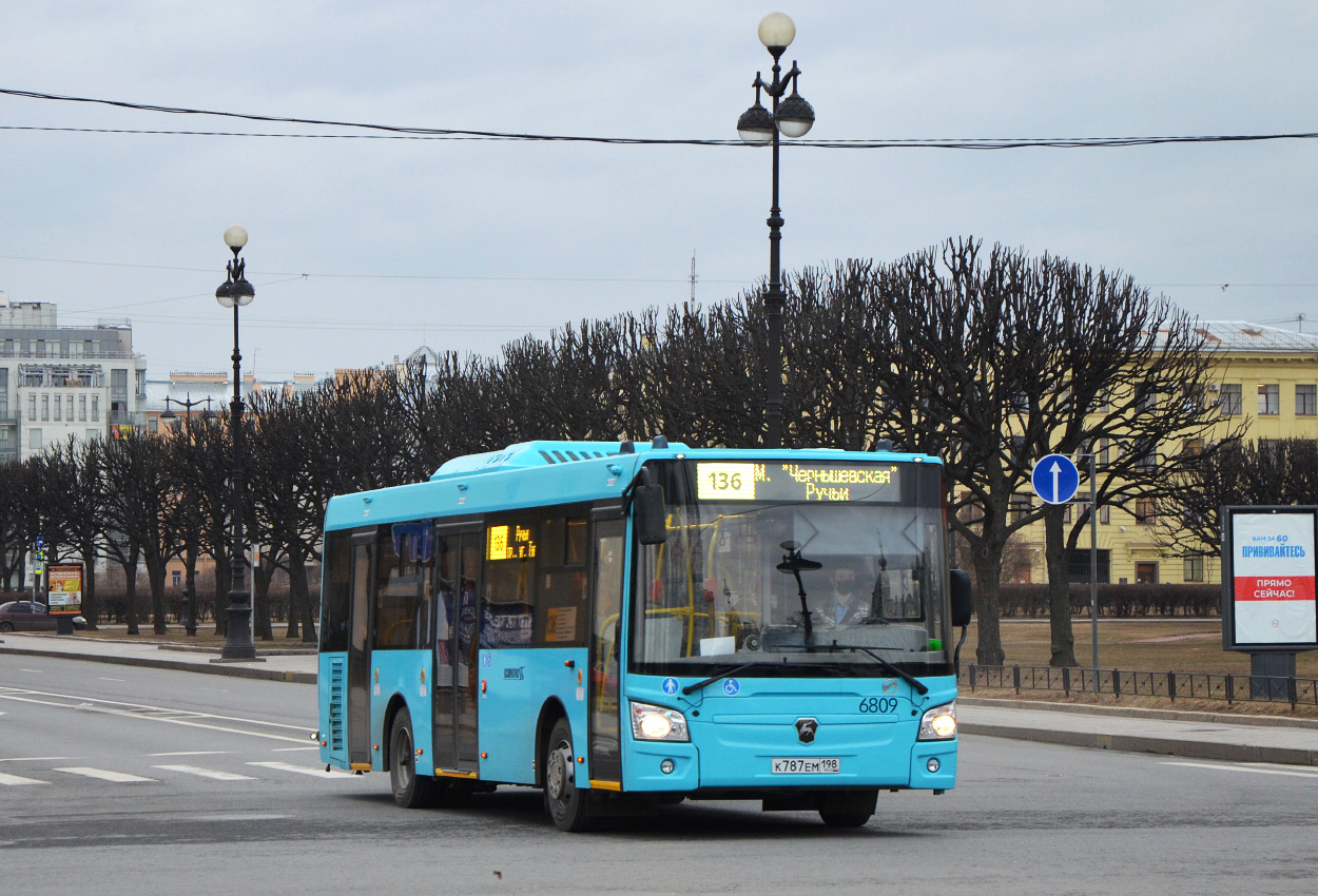 Saint Petersburg, LiAZ-4292.60 (1-2-1) # 6809