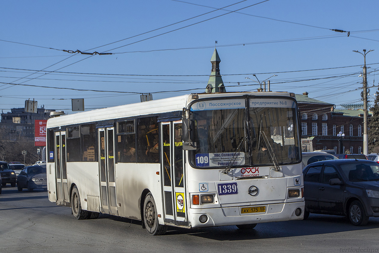 Омская область, ЛиАЗ-5293.00 № 1339