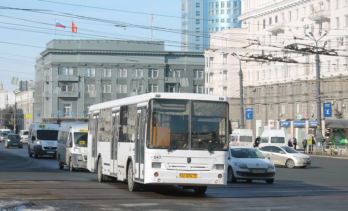 Челябинская область, НефАЗ-5299-20-22 № 047