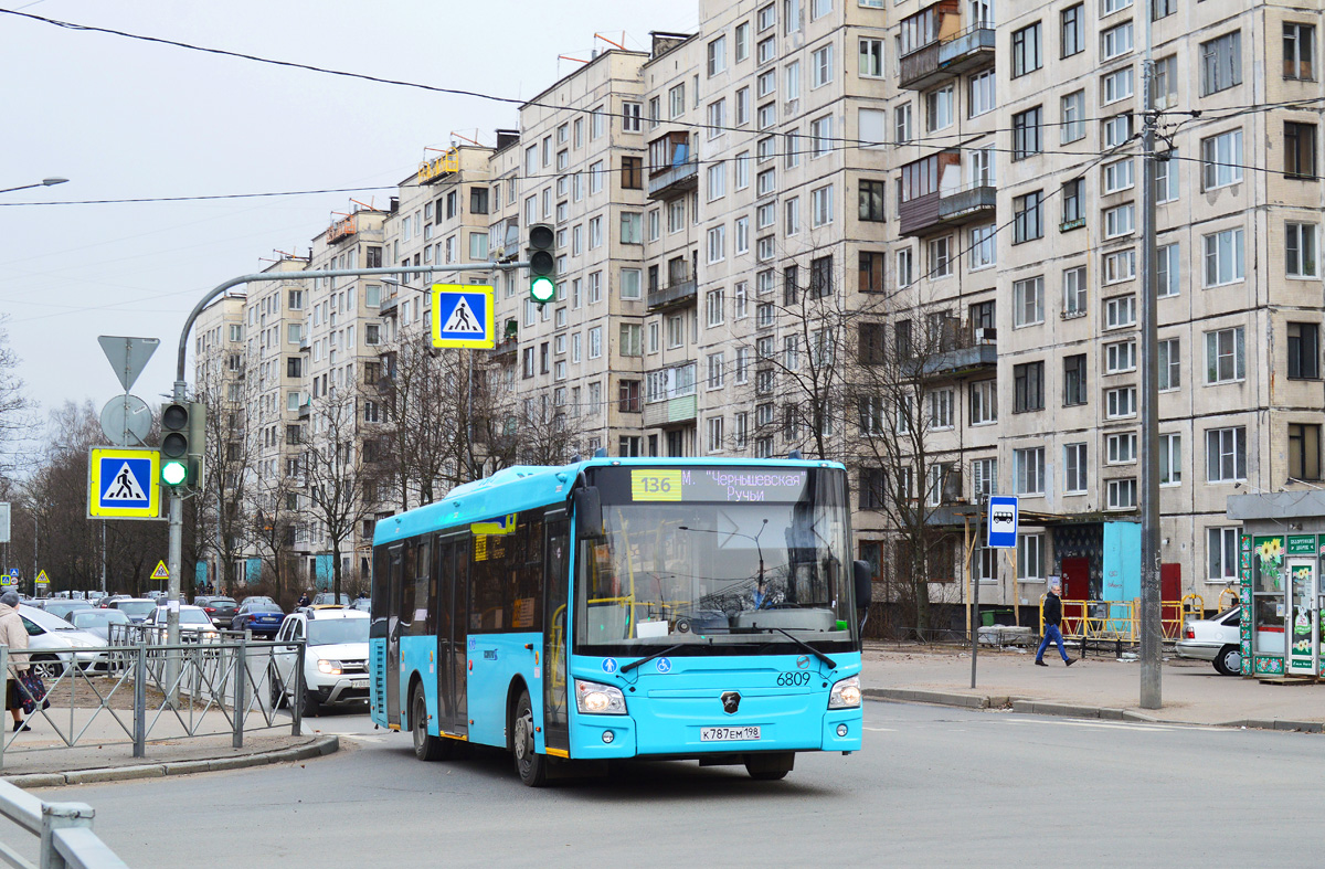 Saint Petersburg, LiAZ-4292.60 (1-2-1) # 6809