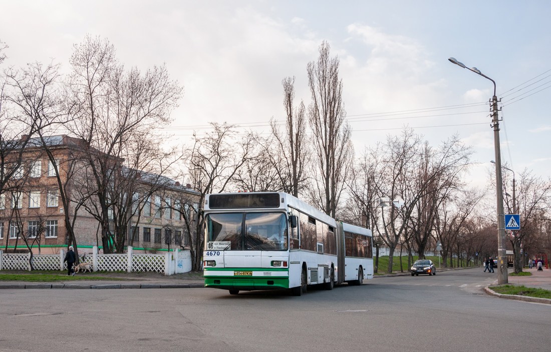 Kiew, MAZ-105.060 Nr. 4670