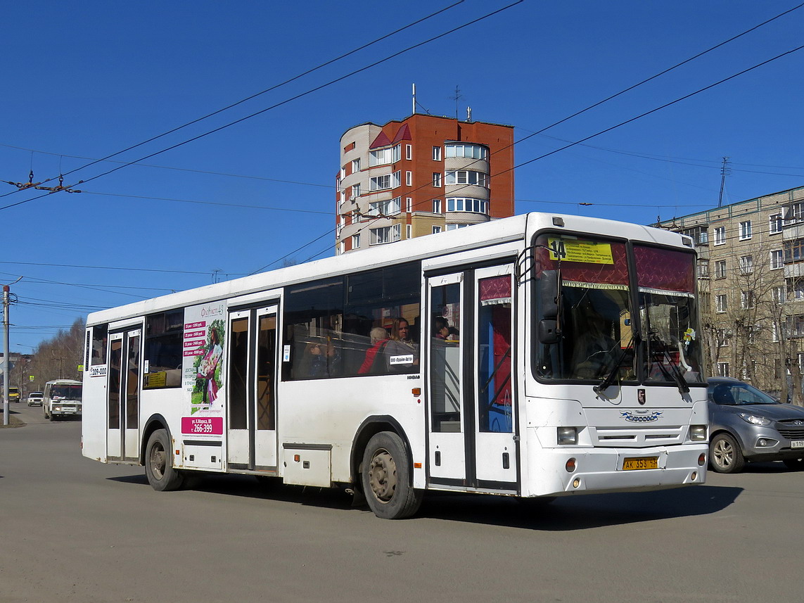 Кировская область, НефАЗ-5299-10-33 № АК 353 43