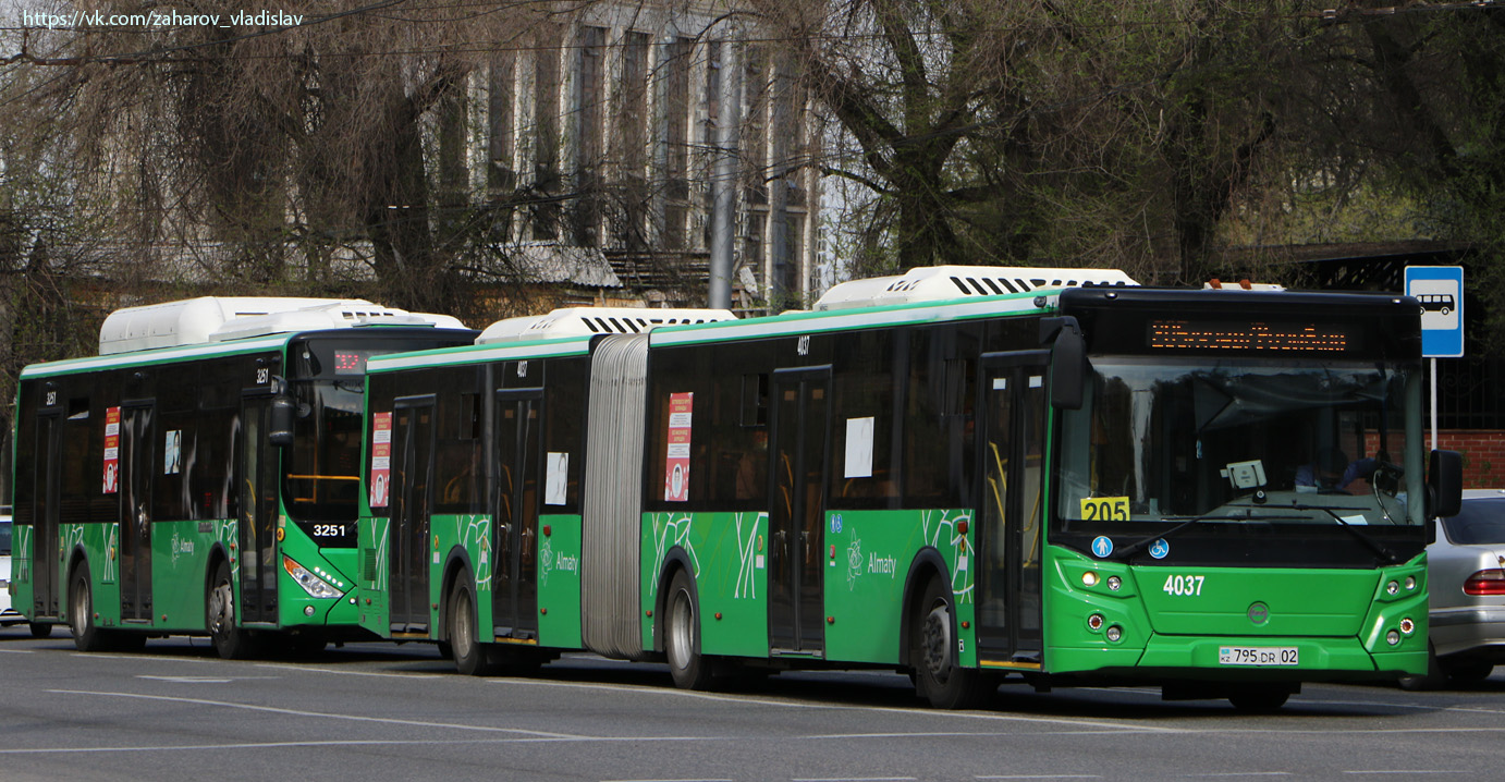 Алматы, ЛиАЗ-6213.65 № 4037