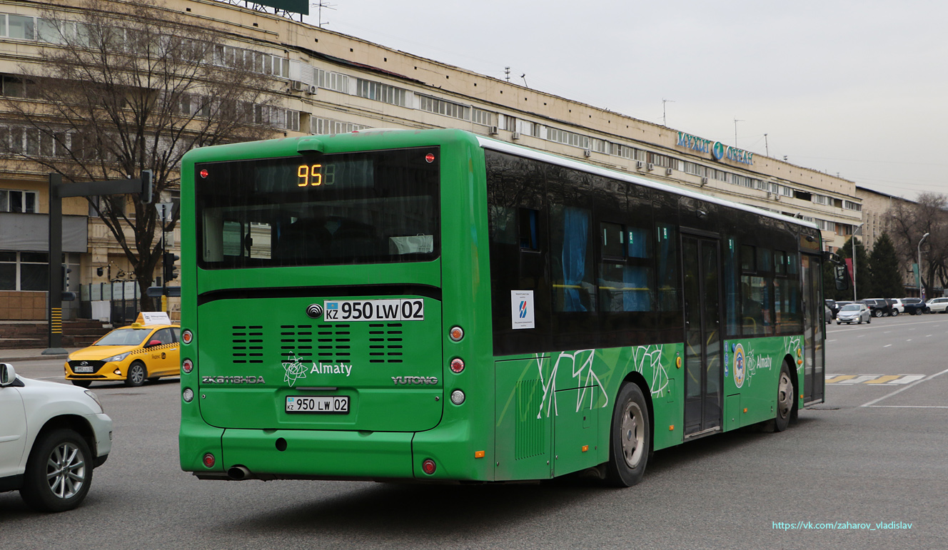 Алматы, Yutong ZK6118HGA (СарыаркаАвтоПром) № 950 LW 02
