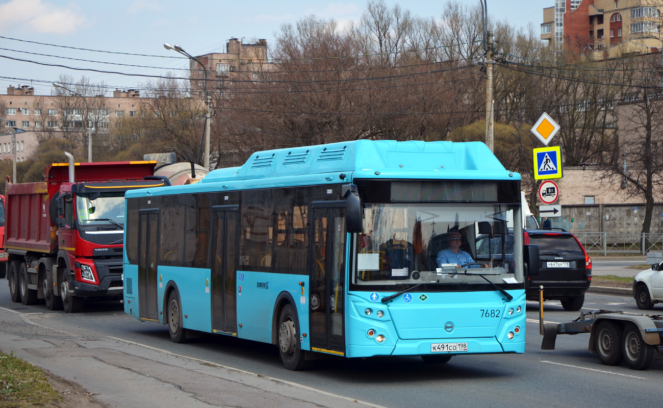Санкт-Петербург, ЛиАЗ-5292.67 (CNG) № 7682