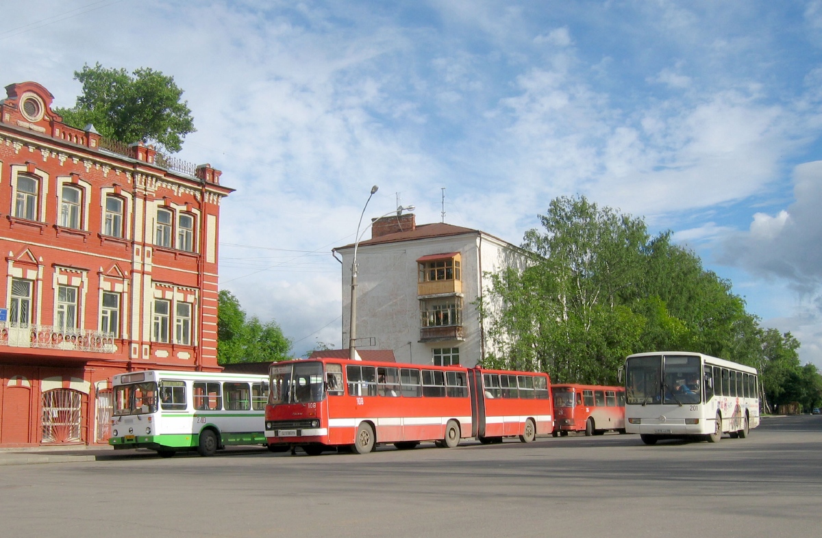 Вологодская область, Ikarus 280.33 № 108; Вологодская область, Mercedes-Benz O345 № 201; Вологодская область — Разные фотографии