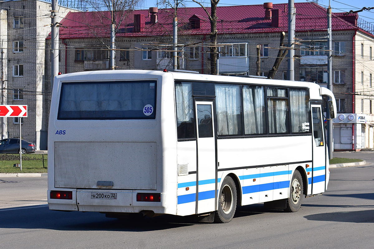 Брянская область, КАвЗ-4235-32 № Н 200 КО 32