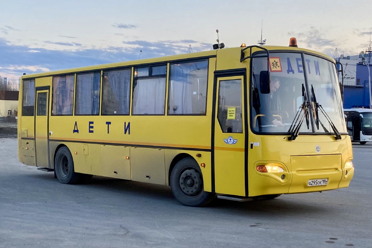 Ханты-Мансийский АО, КАвЗ-4238-55 № А 295 ОК 186