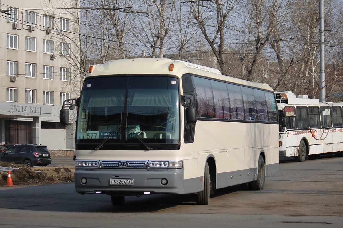 Красноярский край, Kia KM948 Granbird Greenfield № Р 652 ОА 124