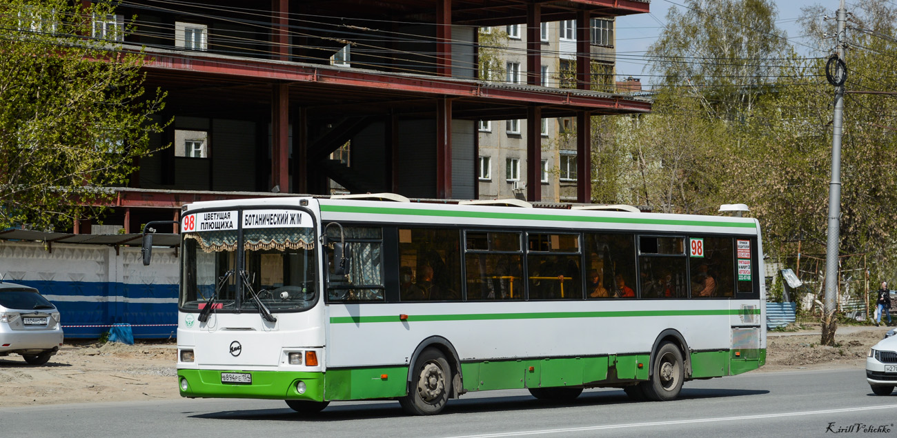 Новасібірская вобласць, ЛиАЗ-5256.36 № В 894 РЕ 154