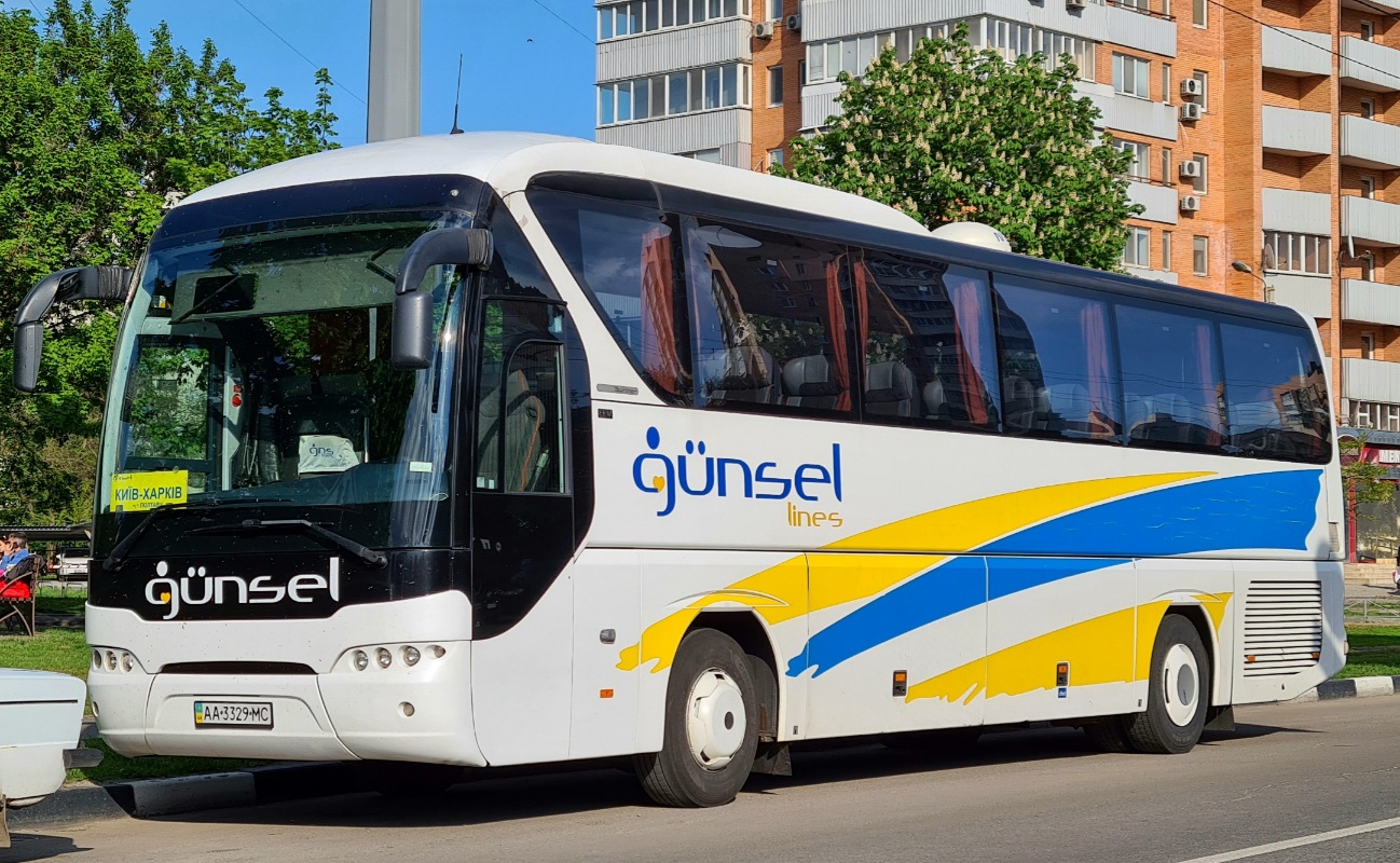 Киев, Neoplan P21 N2216SHD Tourliner № AA 3329 MC