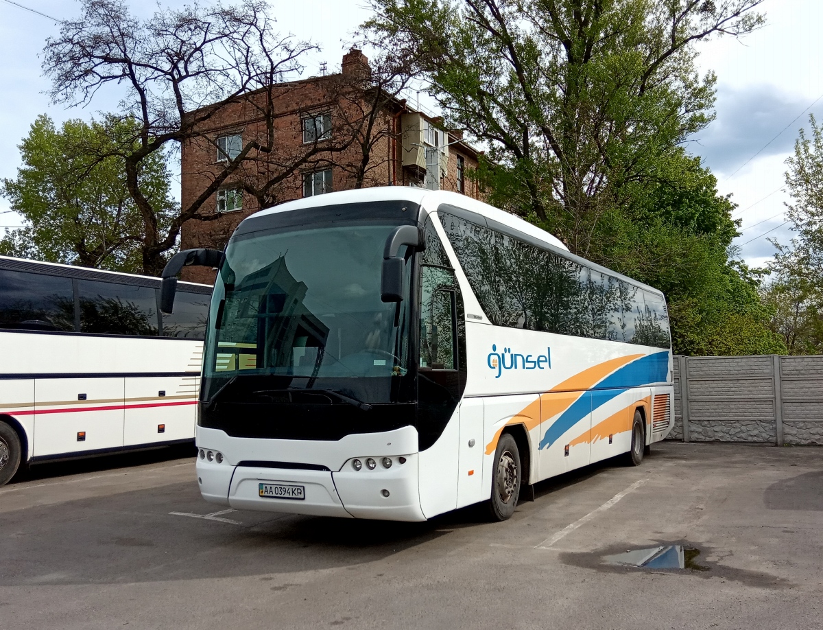 Киев, Neoplan P21 N2216SHD Tourliner № AA 0394 KP