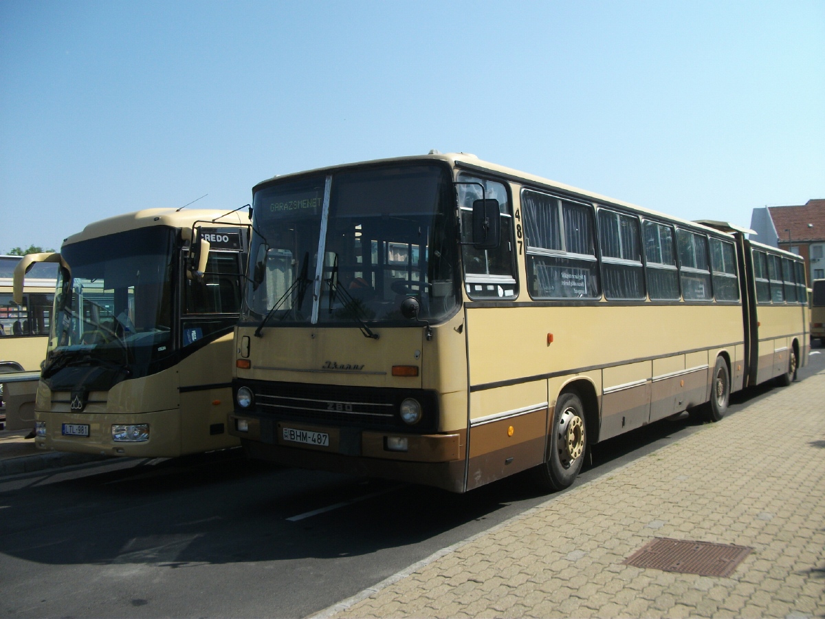 Magyarország, Ikarus 280.52 sz.: BHM-487; Magyarország, Kravtex Credo EC 12 sz.: LTL-981