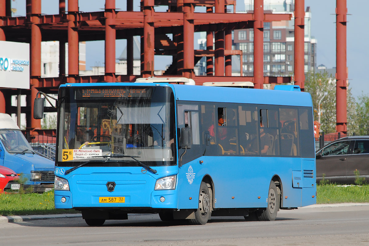 24 автобус брянск. Гортранспорт брянск. подвижной состав автобусов в брянске. peugeot 458 автобуса. половина автобуса.