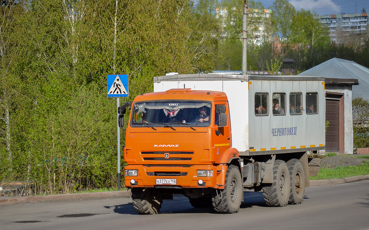 Кемеровская область - Кузбасс, МАКАР-5782 № Х 377 ЕХ 142