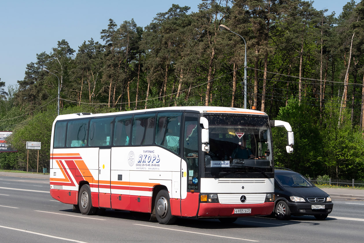 Чувашия, Mercedes-Benz O404-13RHD-L № В 932 СВ 21