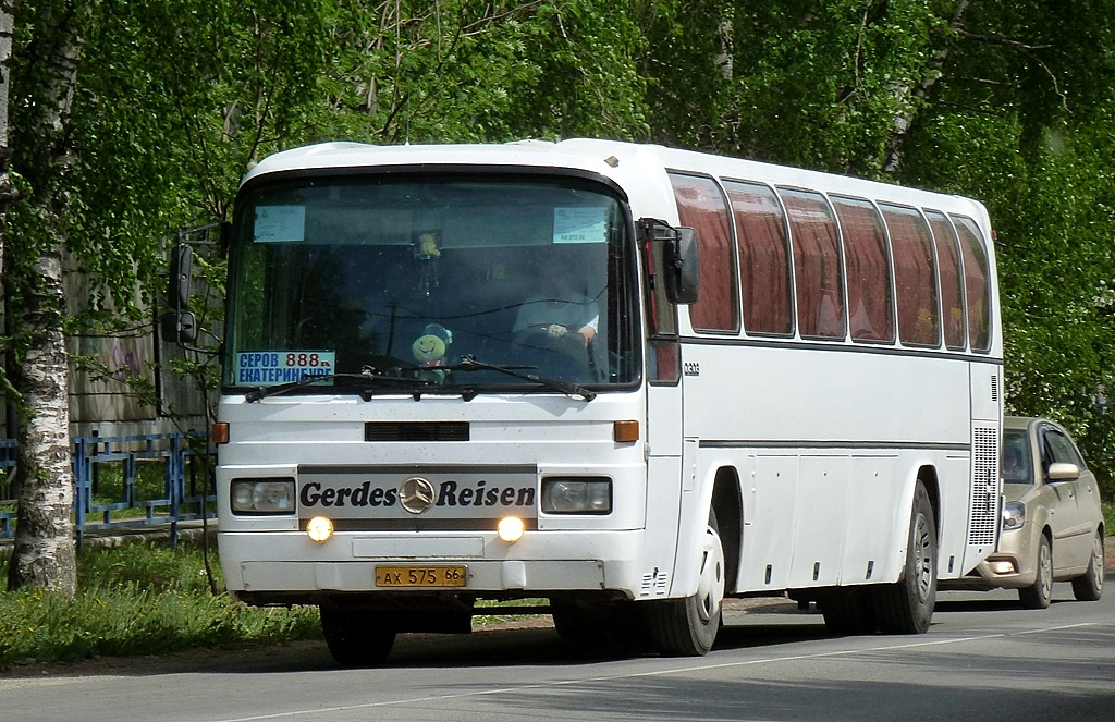 Свердловская область, Mercedes-Benz O303-15KHP-A № АХ 575 66