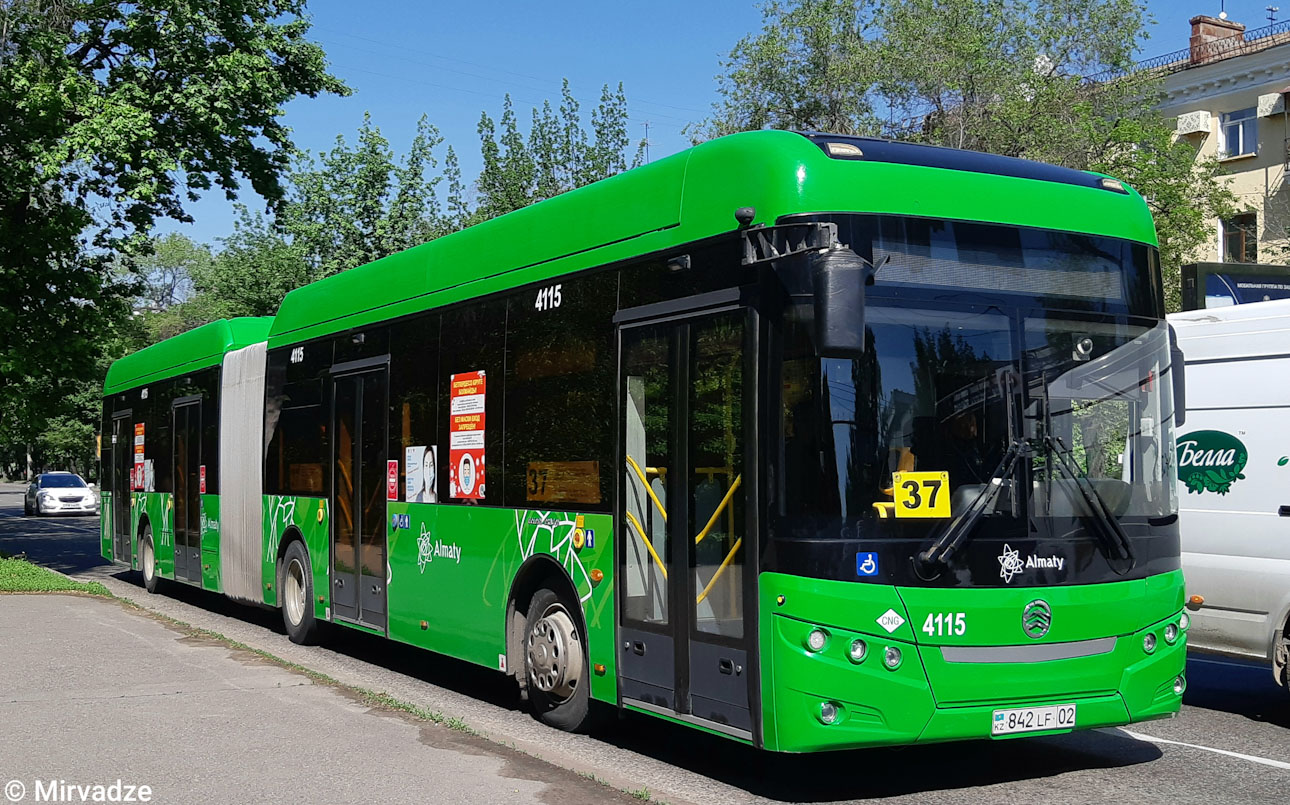 Алматы, Golden Dragon XML6185J13C (Hyundai Trans Auto) № 4115