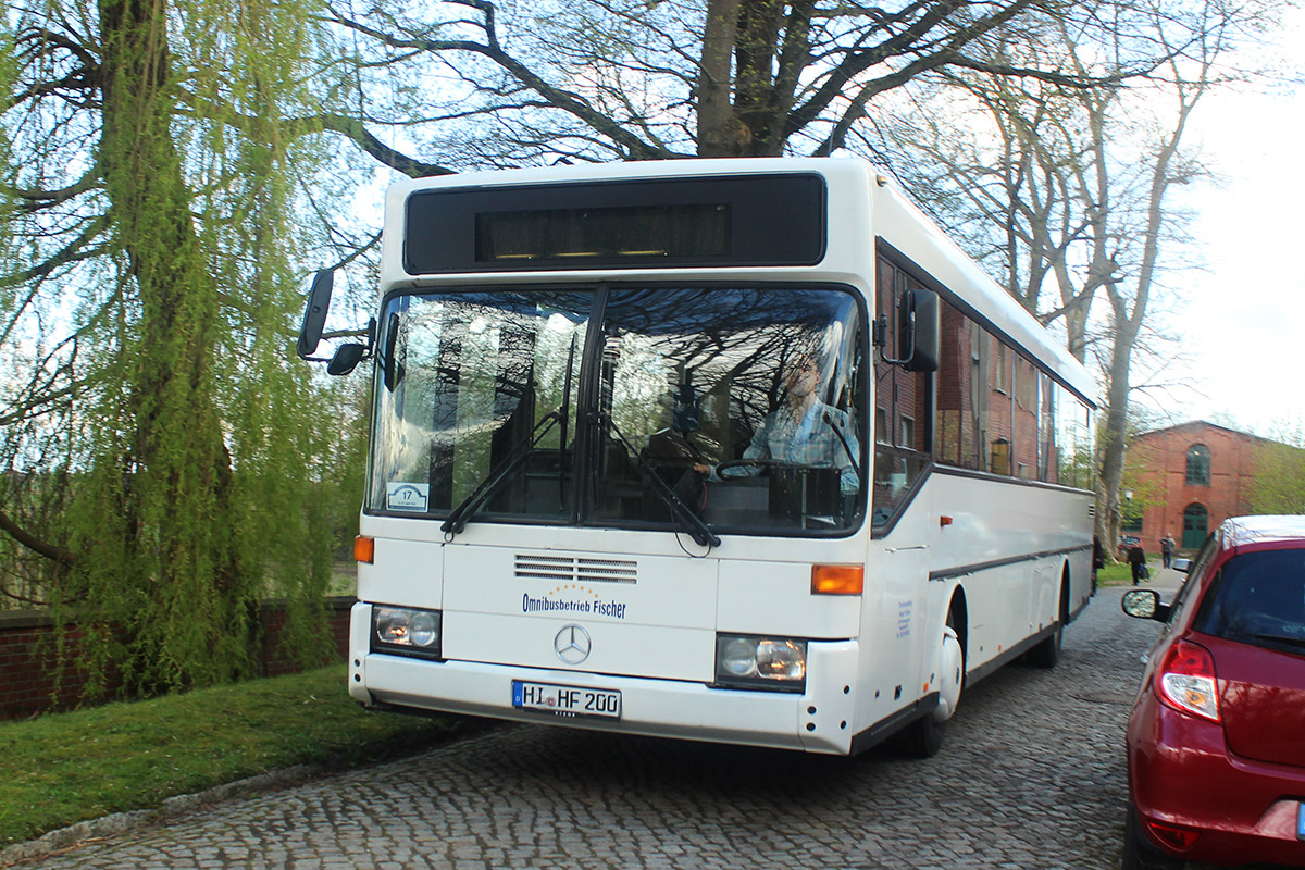Lower Saxony, Mercedes-Benz O405 # HI-HF 200; Lower Saxony — Bustreffen Wehmingen Hannoversches Straßenbahnmuseum 17.04.2016