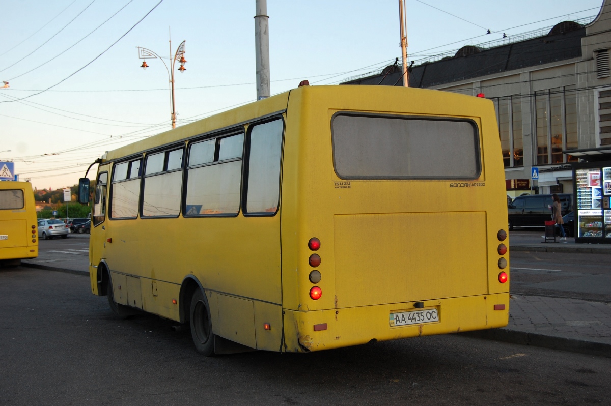 Киев, Богдан А092 (Y99-C39) № AA 4435 OC