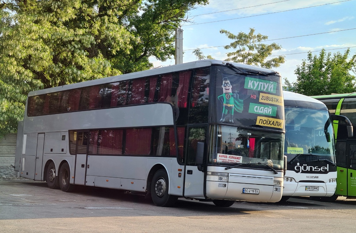 Тернопольская область, Van Hool TD927 Astromega № BO 6118 BX; Киев, Neoplan P21 N2216SHD Tourliner № AA 3328 MC