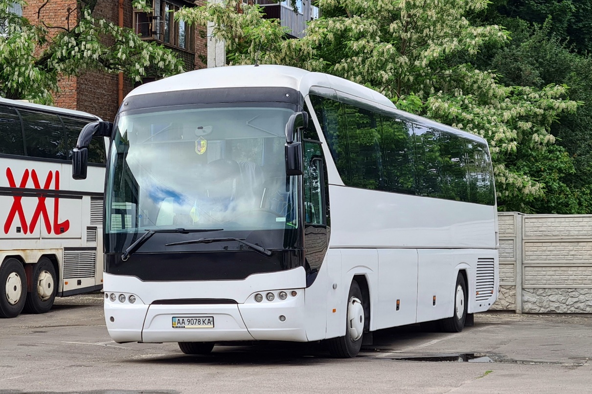 Киев, Neoplan P21 N2216SHD Tourliner № AA 9078 KA