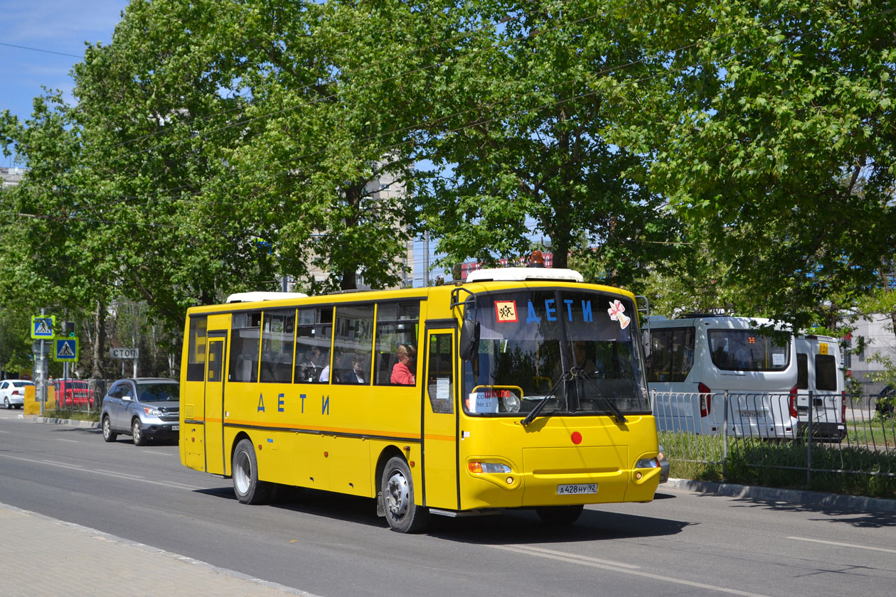 Севастополь, КАвЗ-4238-45 № А 428 НУ 92 Севастополь, КАвЗ-4238-45 № А 428 НУ 92
