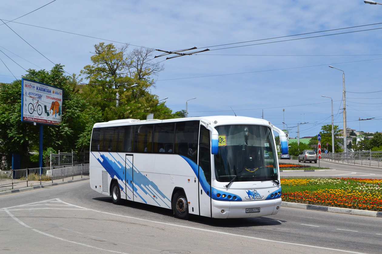 Севастополь, Andecar Viana S № Р 533 СТ 116