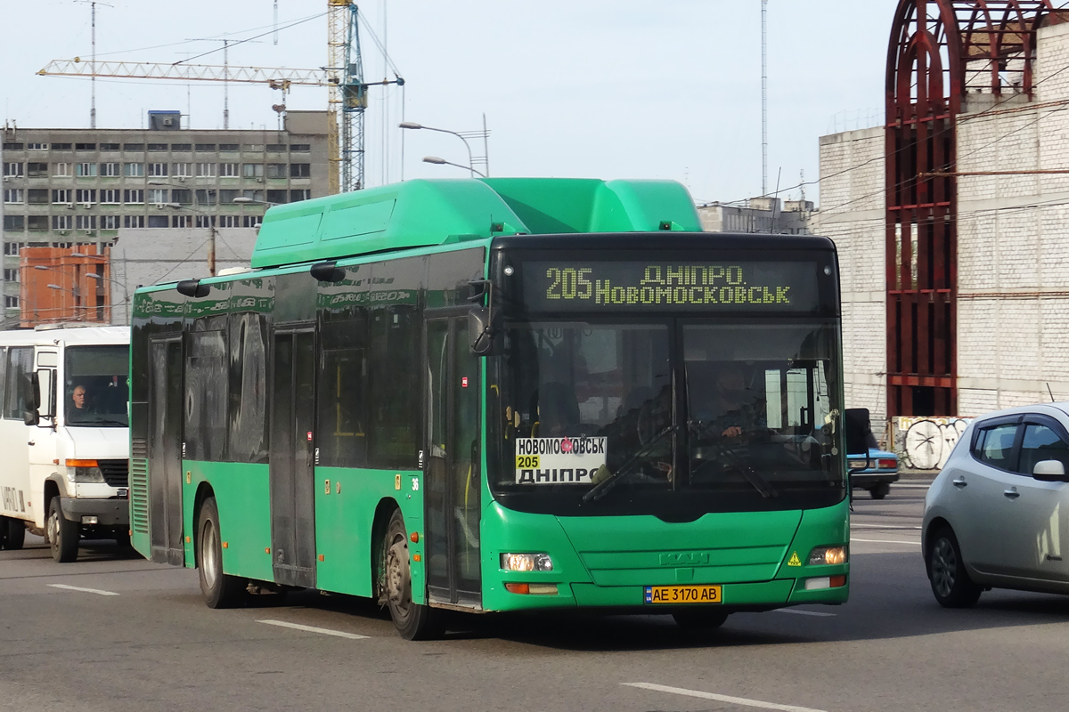 Днепропетровская область, Vanden Berghe № AE 9949 BX; Днепропетровская область, MAN A21 Lion's City NL313 CNG № 36 Днепропетровская область, Vanden Berghe № AE 9949 BX; Днепропетровская область, MAN A21 Lion's City NL313 CNG № 36