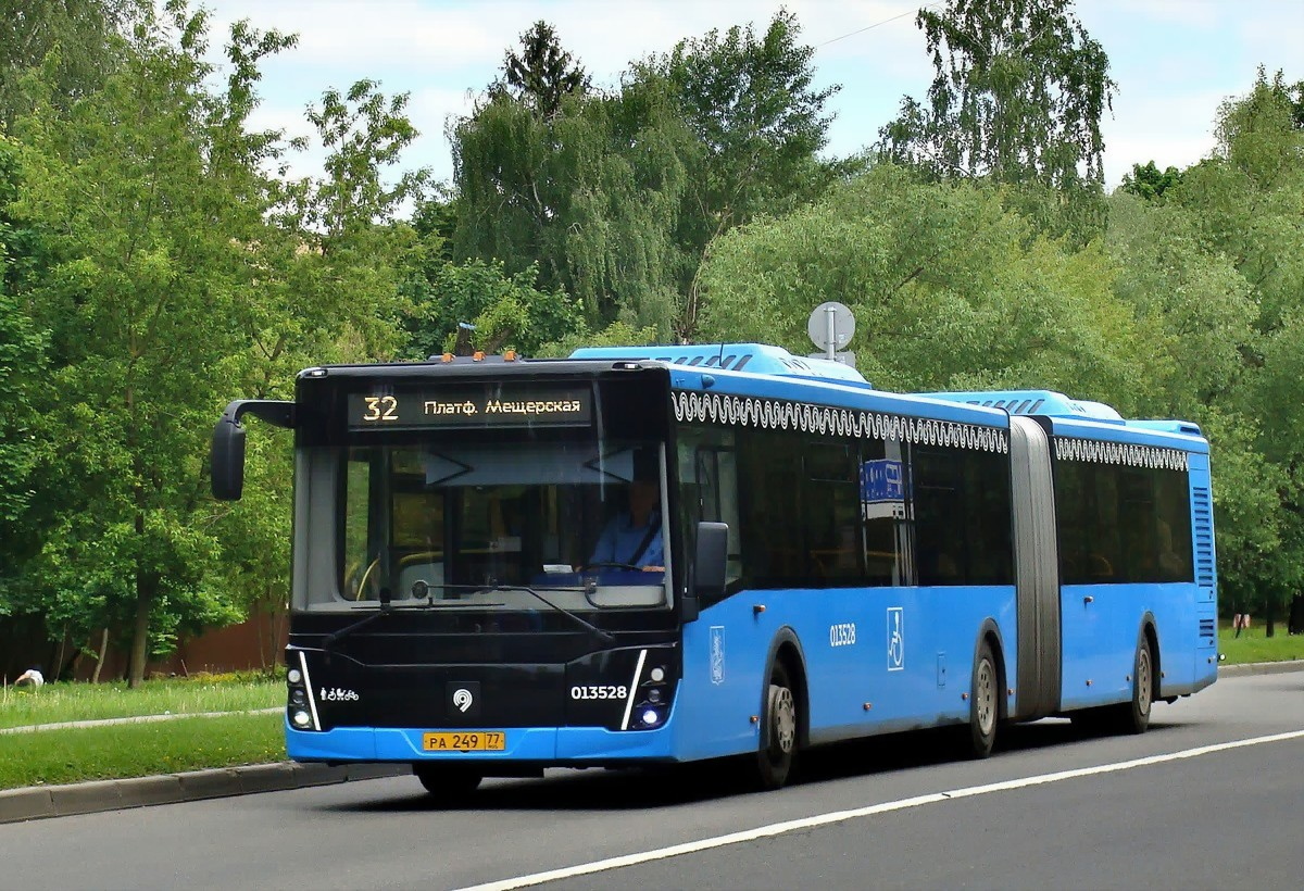 Москва, ЛиАЗ-6213.65 № 013528