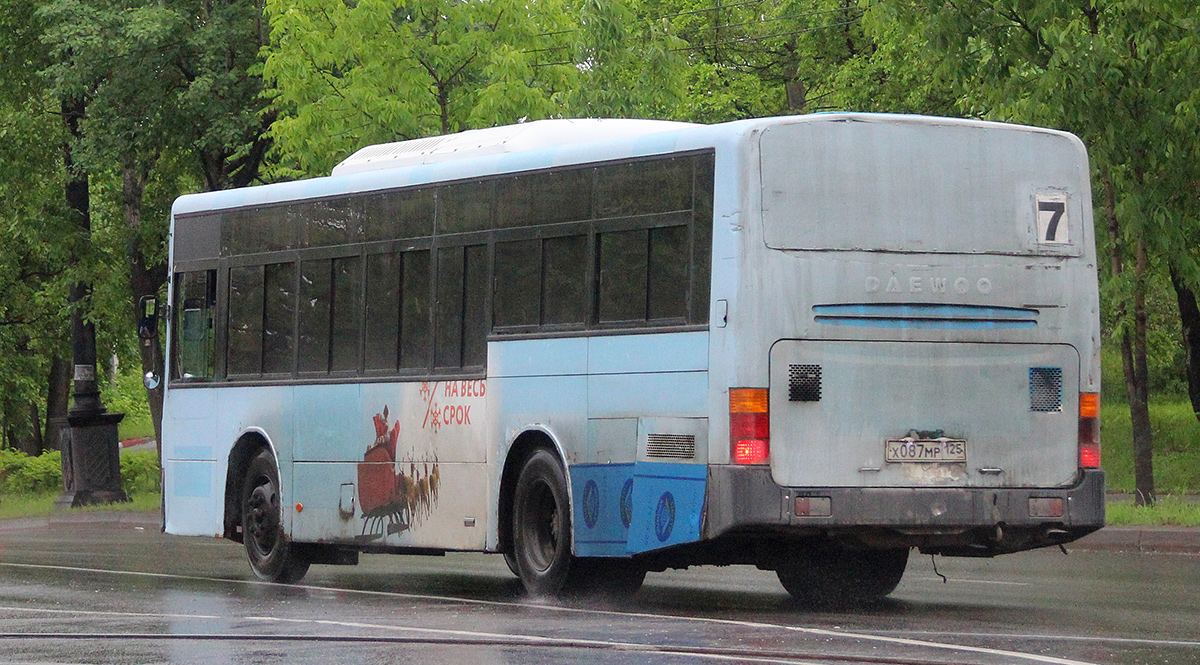 Хабаровский край, Daewoo BC211M Royal Hi-City № Х 087 МР 125