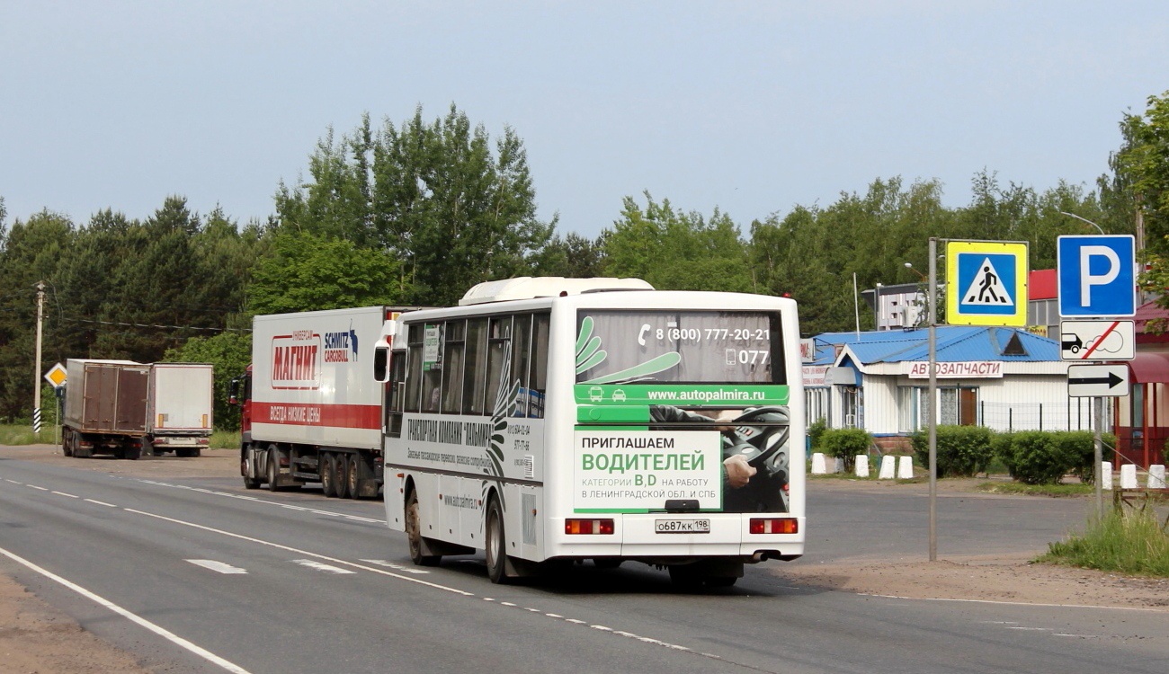 Ленинградская область, КАвЗ-4238-62 № О 687 КК 198 Ленинградская область, КАвЗ-4238-62 № О 687 КК 198
