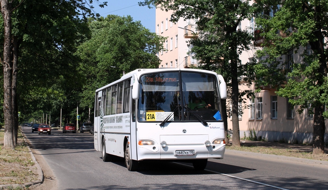 Ленинградская область, КАвЗ-4238-62 № О 687 КК 198