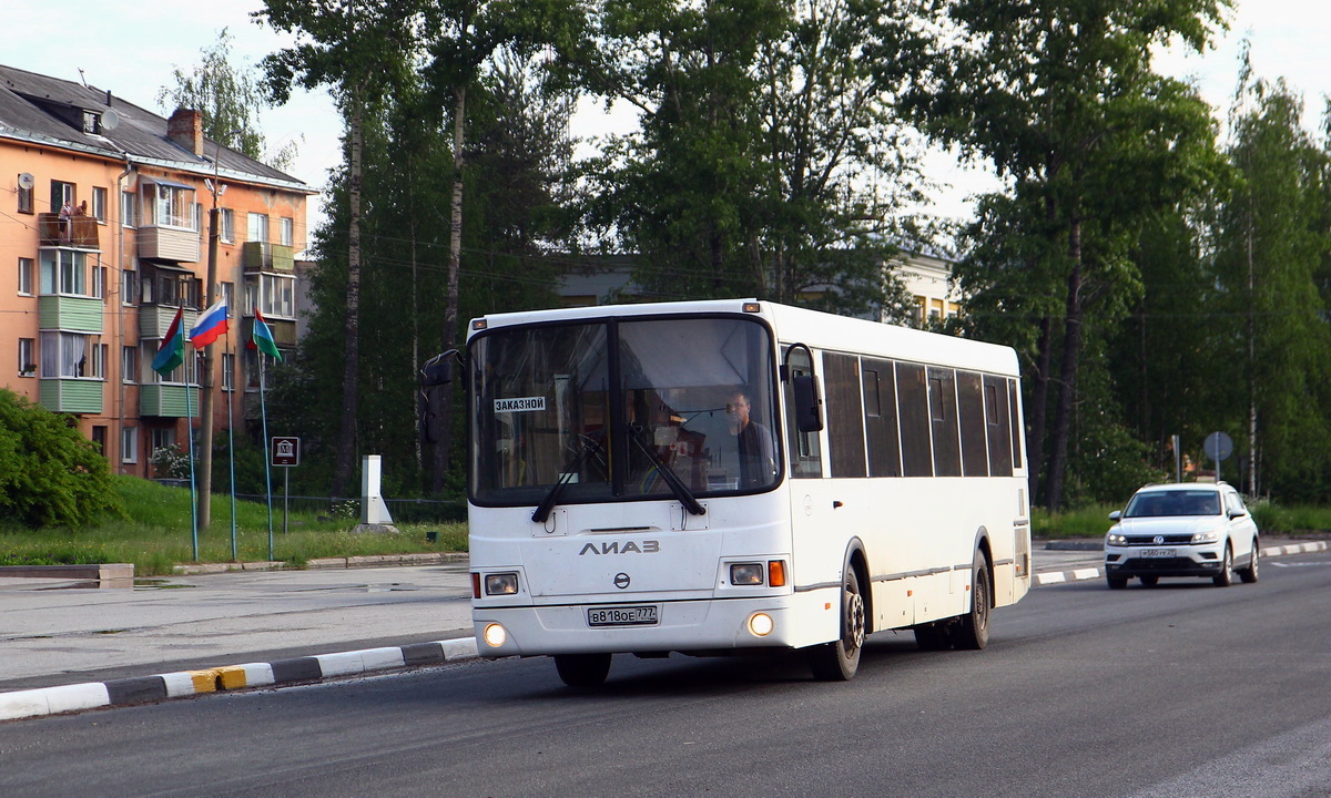 Москва, ЛиАЗ-5256.60 № В 818 ОЕ 777