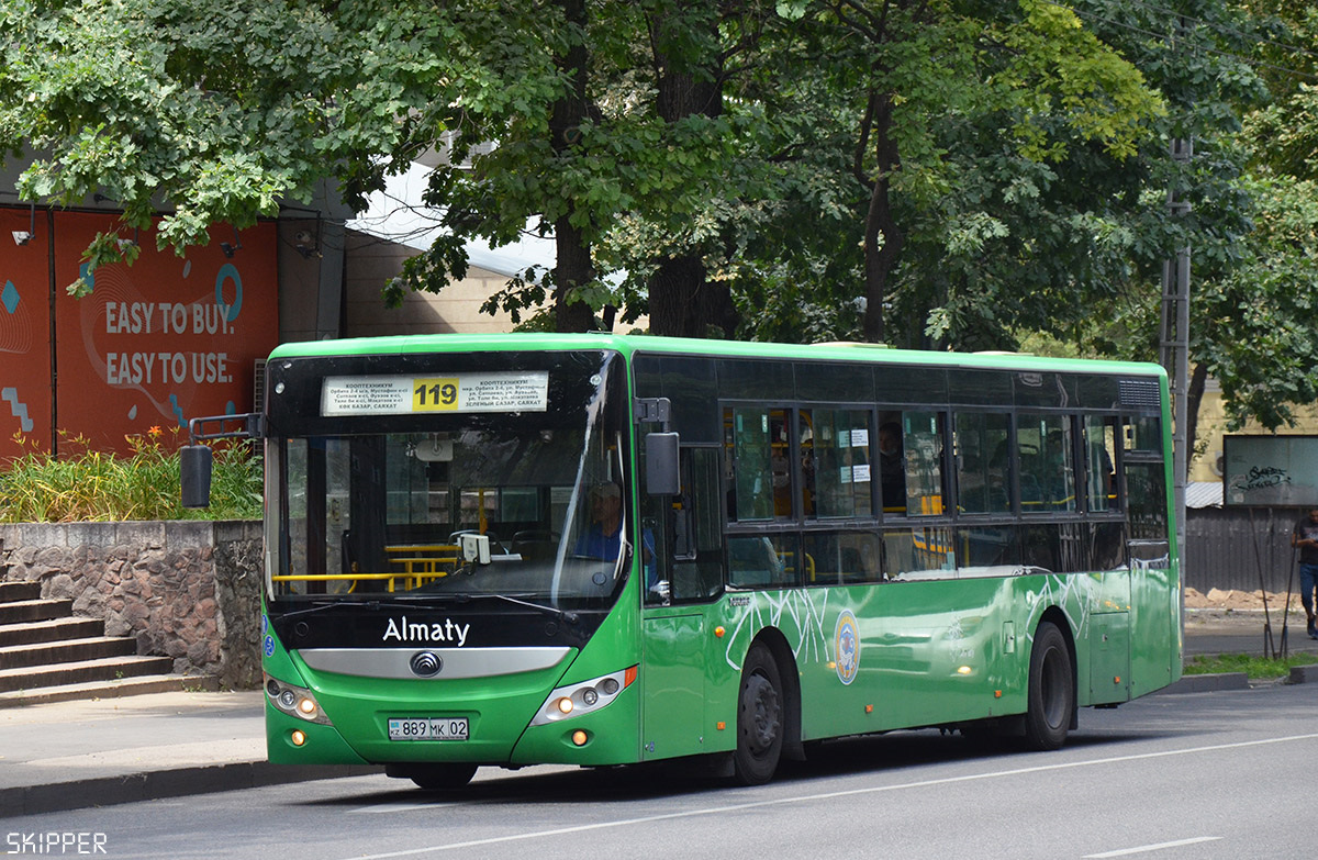 Almaty, Yutong ZK6118HGA # 889 MK 02
