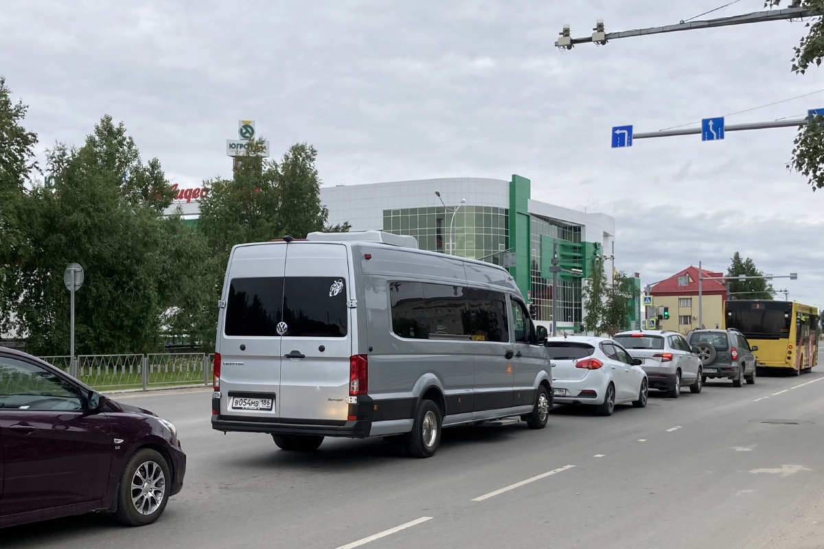 Ханты-Мансийский АО, Луидор-223902 (Volkswagen Crafter) № В 054 МВ 186