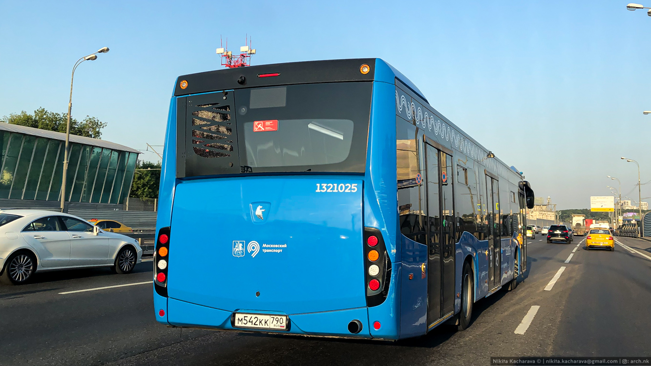 Moszkva, NefAZ-5299-40-52 sz.: 1321025