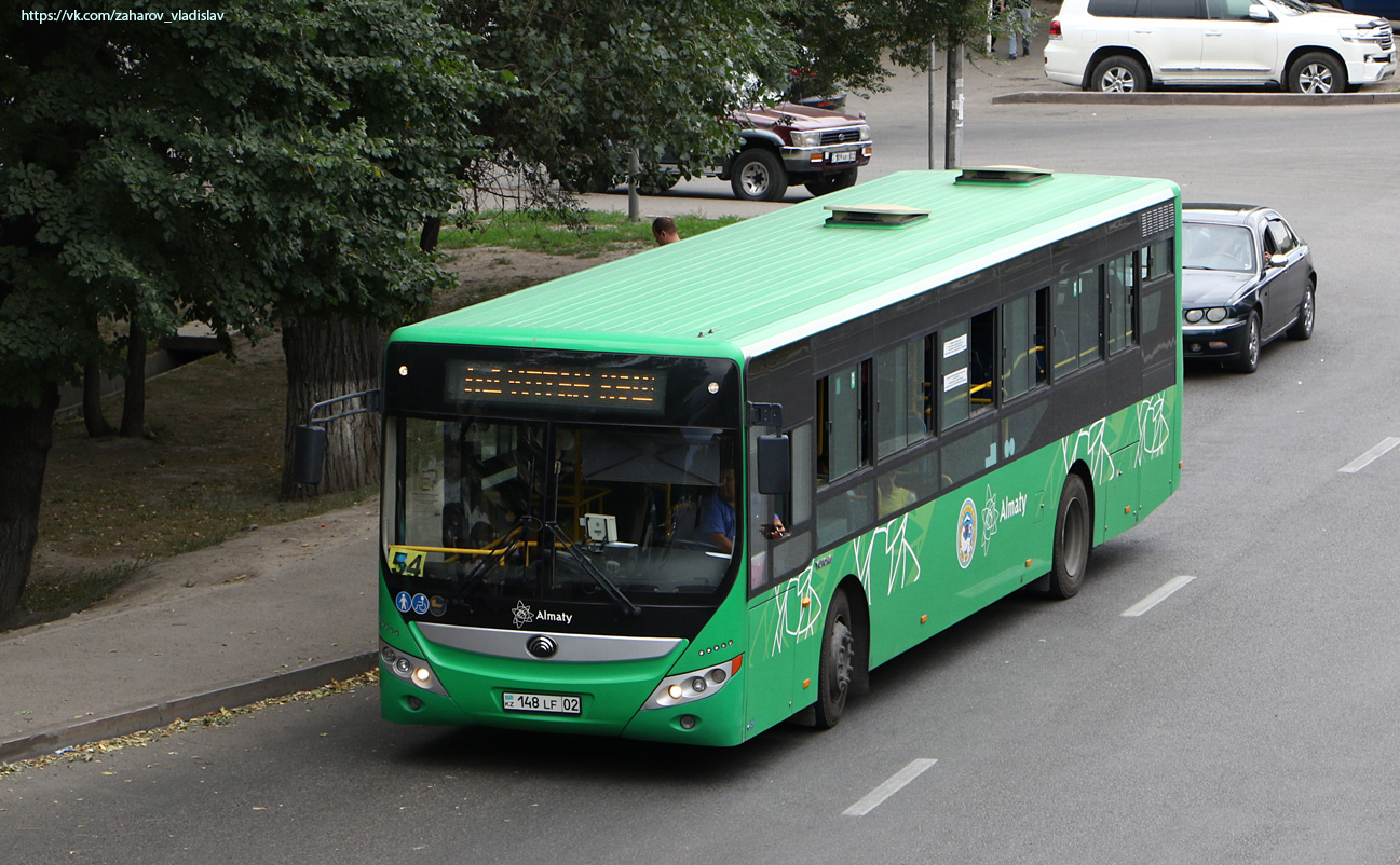 Алматы, Yutong ZK6118HGA № 148 LF 02