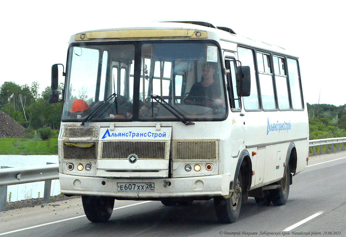 Хабаровский край, ПАЗ-32053 № Е 607 ХХ 28
