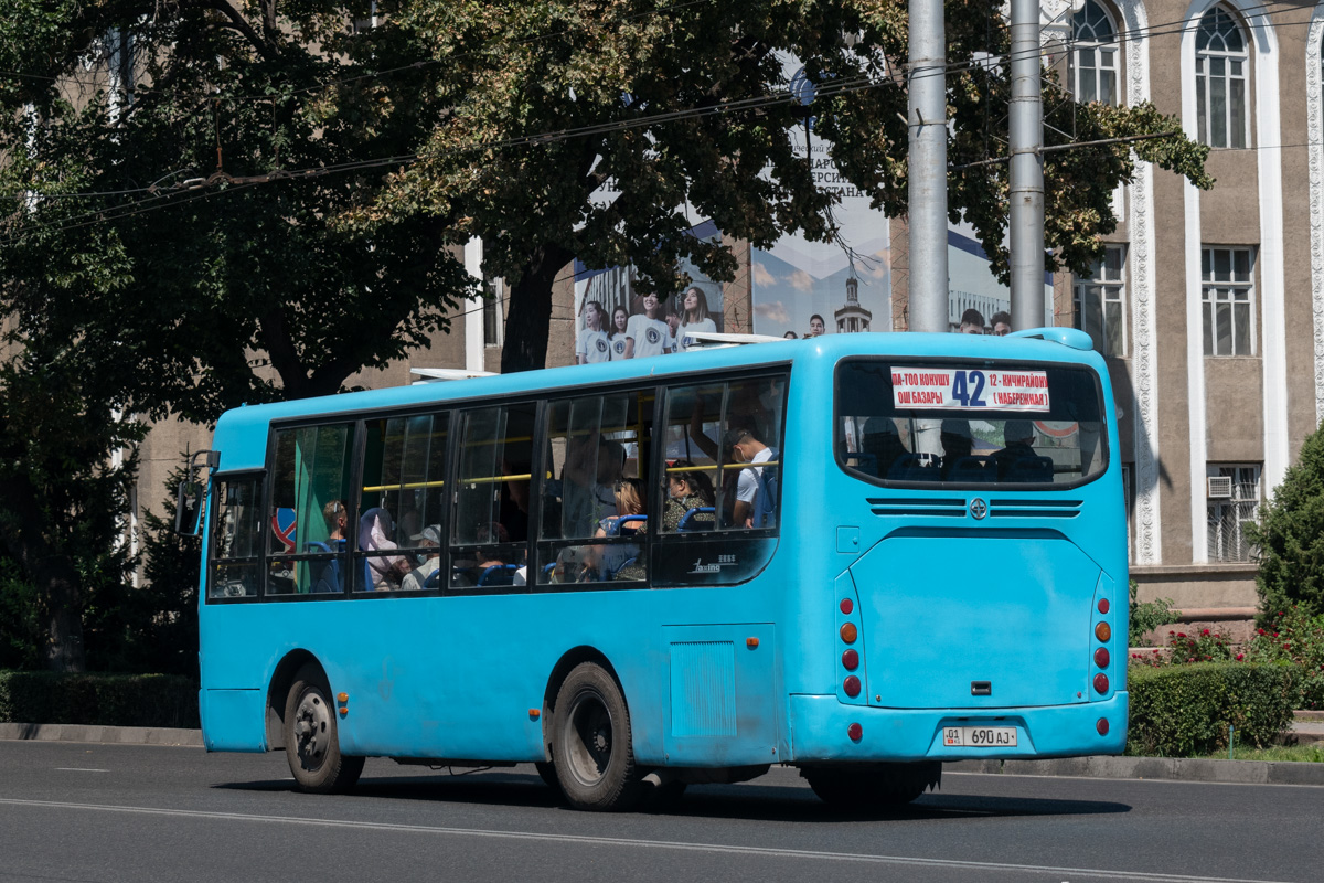 Кыргызстан, Yaxing JS6811GH № 01 690 AJ