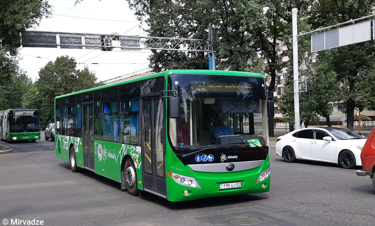 Алматы, Yutong ZK6118HGA (СарыаркаАвтоПром) № 119 AJ 02