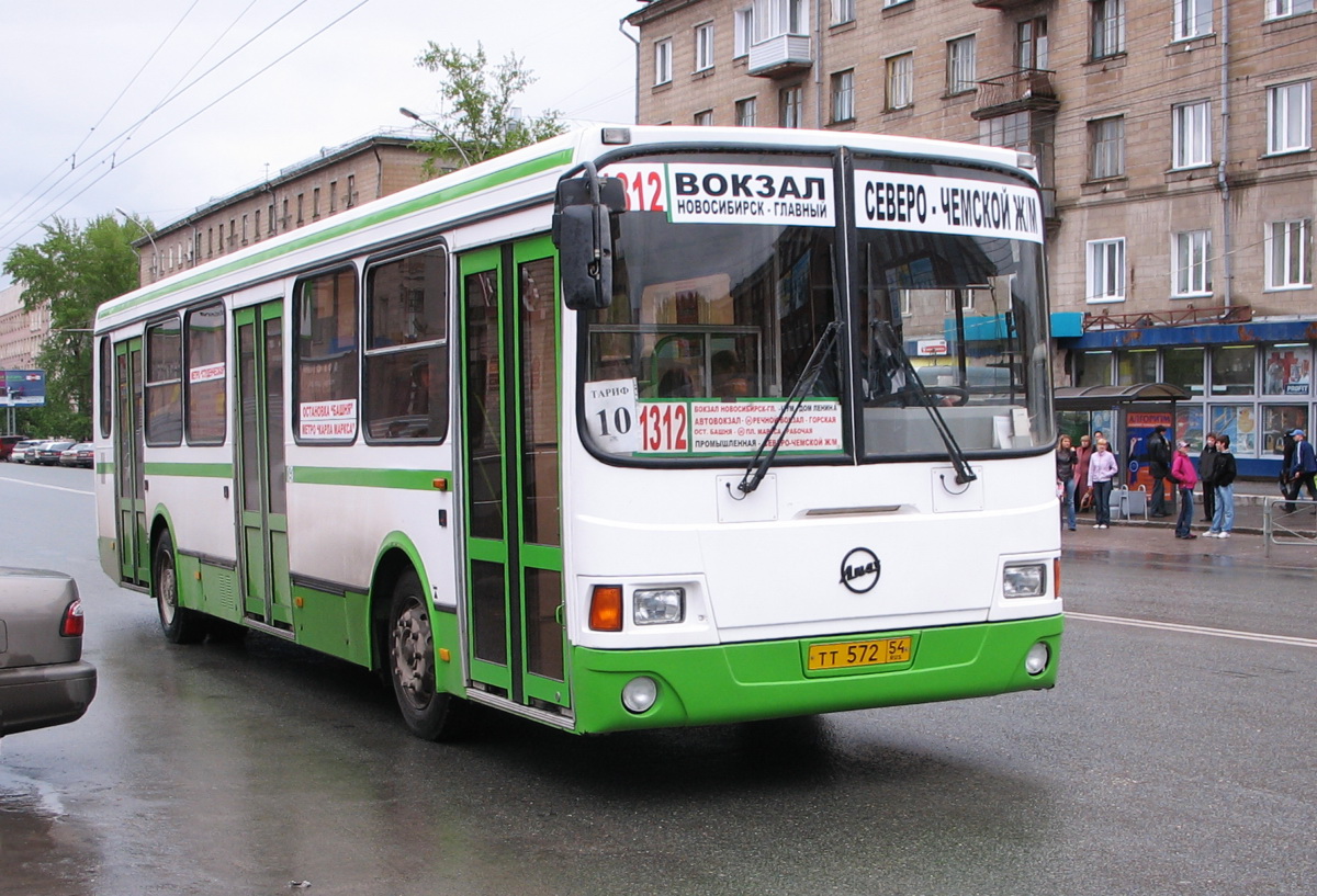 Новосибирская область, ЛиАЗ-5256.35 № ТТ 572 54