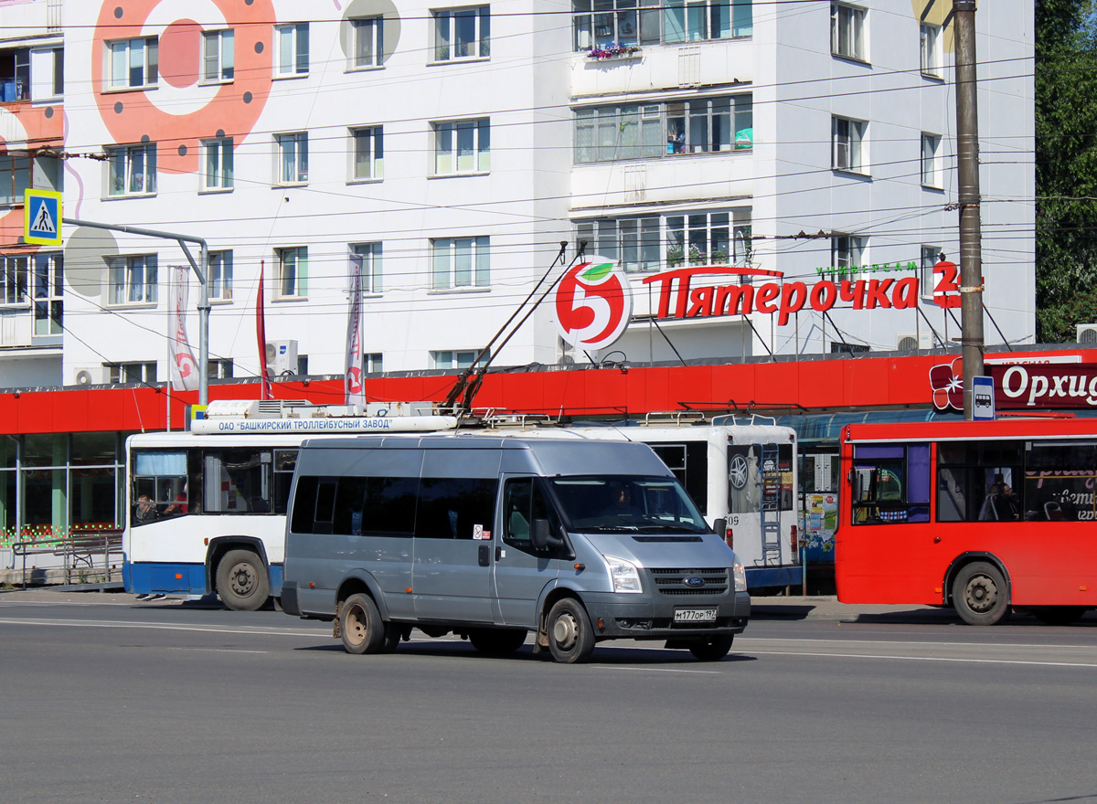 Кировская область, Ford Transit 115T410 № М 177 ОР 197