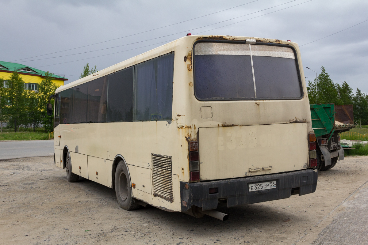 Ханты-Мансийский АО, ЛАЗ-4207JT "Лайнер-10" № Е 325 ОМ 58 Ханты-Мансийский АО, ЛАЗ-4207JT "Лайнер-10" № Е 325 ОМ 58