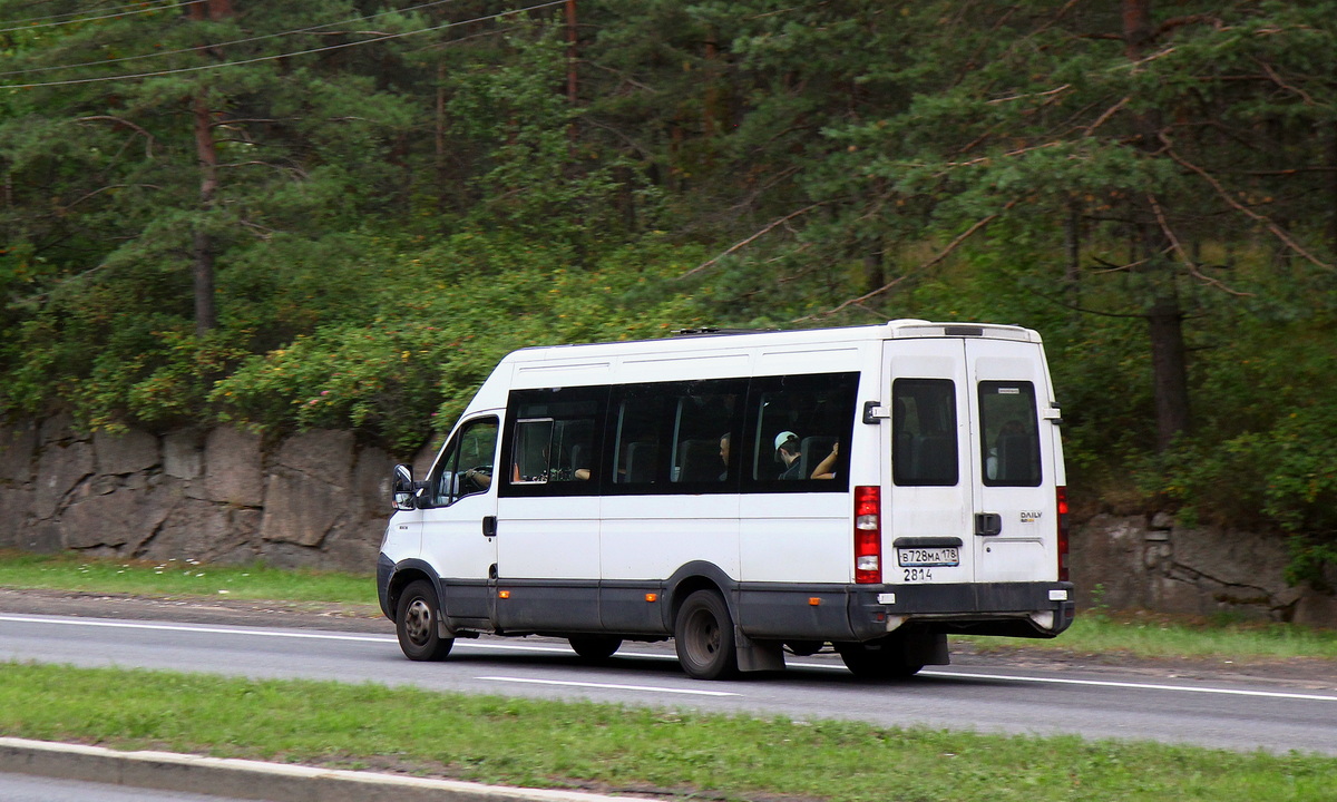 Санкт-Петербург, Нижегородец-2227UU (IVECO Daily) № В 728 МА 178