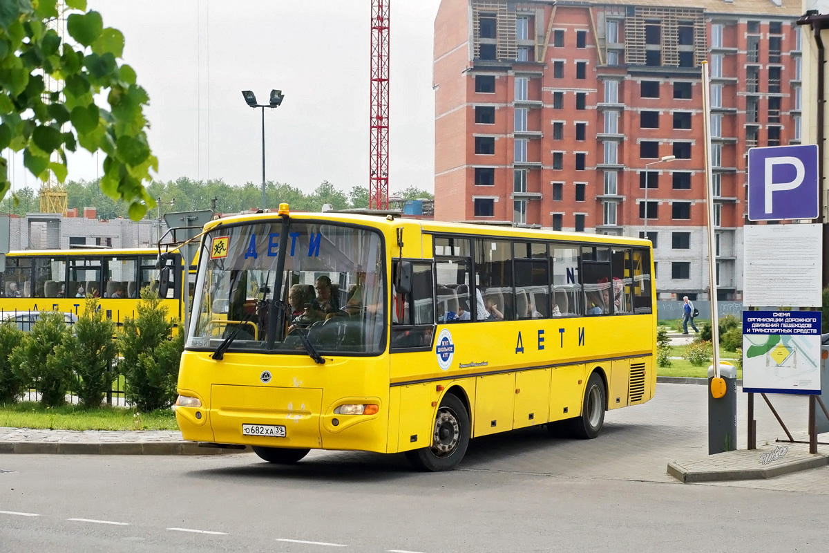 Калининградская область, КАвЗ-4238-05 № О 682 ХА 39