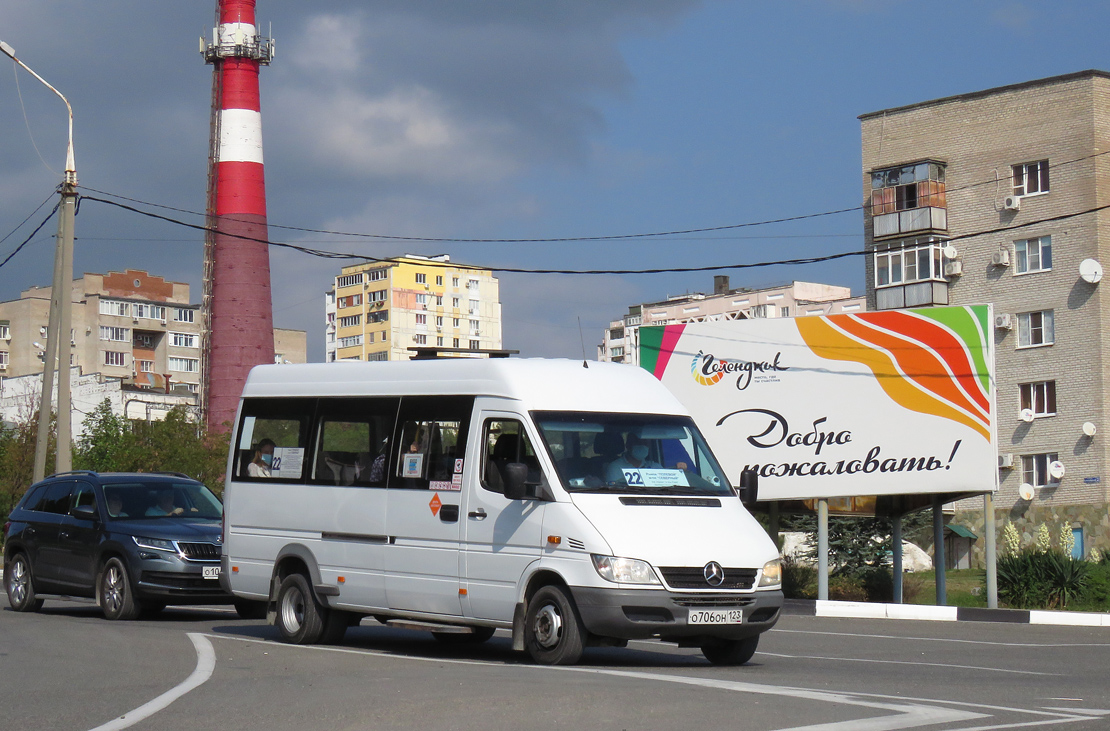Краснодарский край, Луидор-223201 (MB Sprinter Classic) № О 706 ОН 123